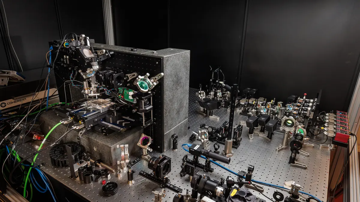 Project Silica: Microsoft demonstra armazenamento em vidro capaz de preservar dados por 10.000 anos