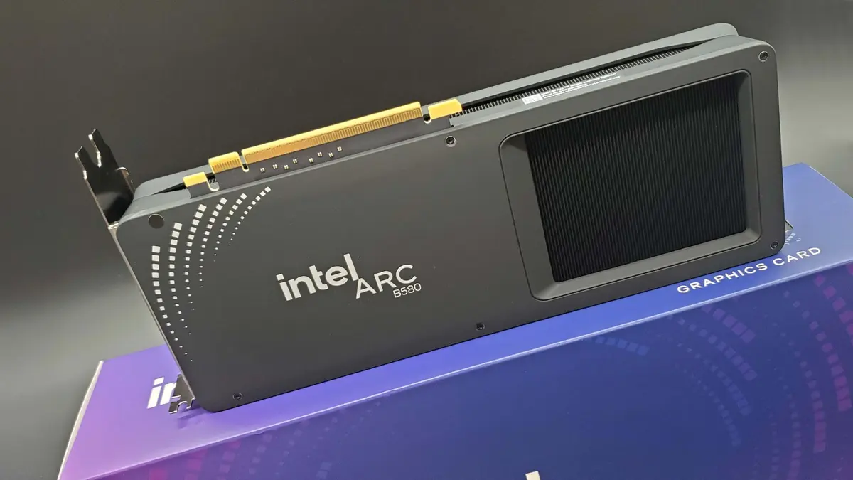 Intel diz que seguirá evoluindo arquitetura Xe, mas foca em GPUs para data centers de IA