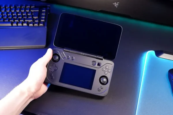 Ayaneo anuncia plano de atendimento e testa assistência técnica nos EUA; avisa risco de retirada de produtos