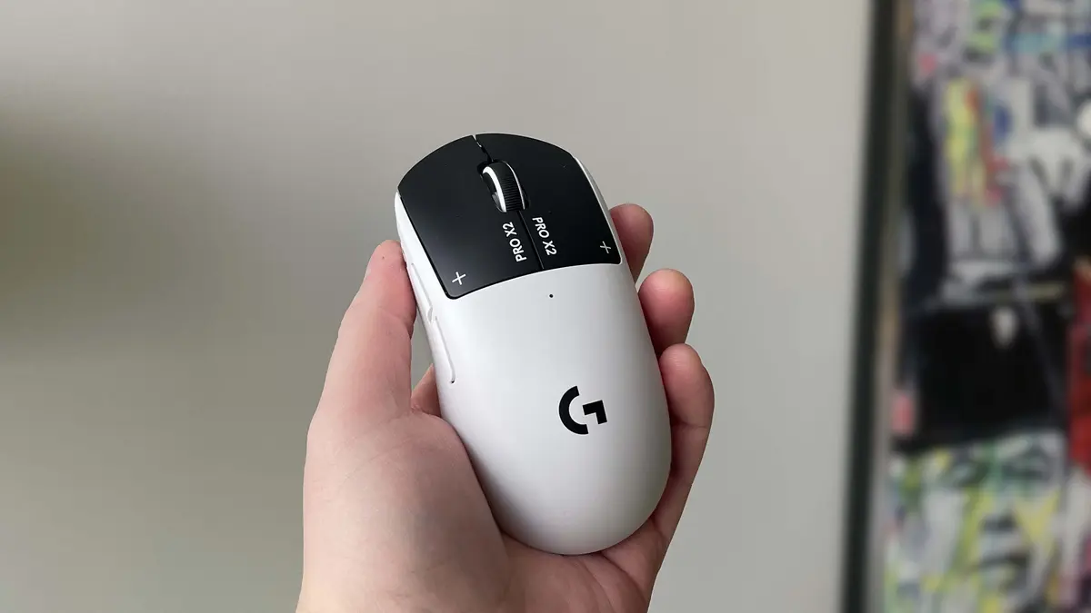 Logitech G Pro X2 Superstrike mantém perfis com G Hub fechado — mas exige abrir mão de um botão